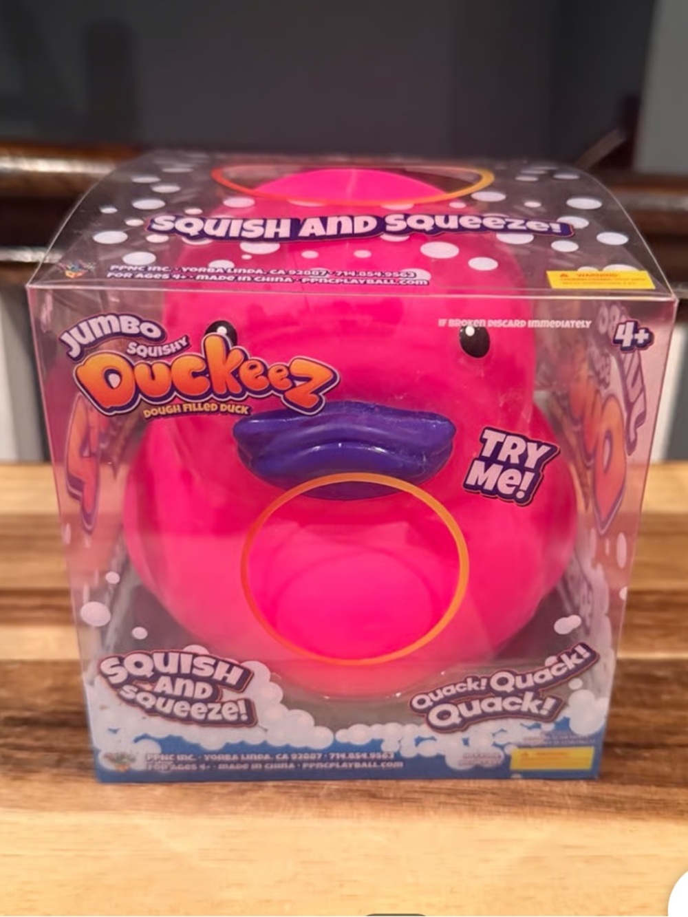 *VIRAL RARE* Jumbo Hot Pink Squishy Duck!!! New in Box!!!